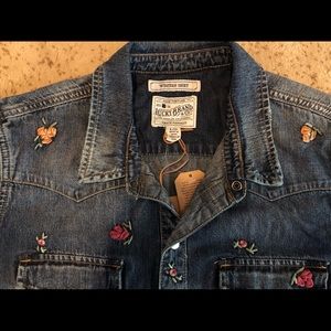 NWT Lucky Brand Denim Shirt w/embroidery- L
